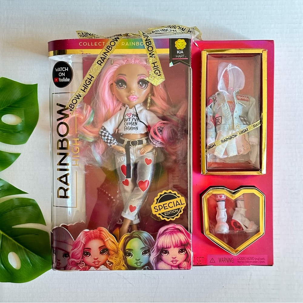 Exclusive Special Valentine’s Edition Rainbow High Kia Hart Fashion Doll NEW